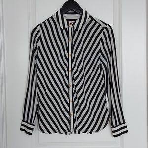 Juicy Couture Blouse🛍